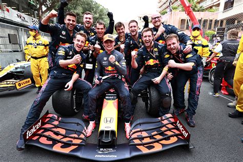 Verstappen wins from pole in Monaco, takes lead in drivers' standings ...