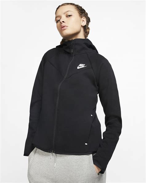 Nike Tech Fleece