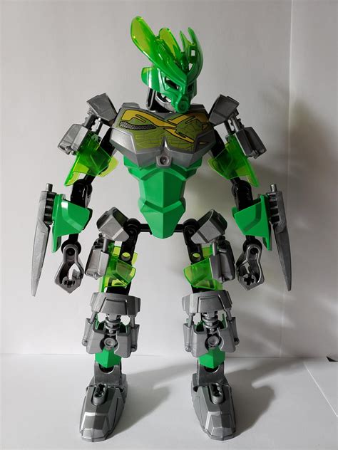 I was bored, so I made this custom Bionicle : r/lego