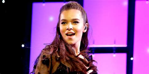 Confirmed: Hailee Steinfeld Will Drop ‘Most Girls’ Single This Friday ...