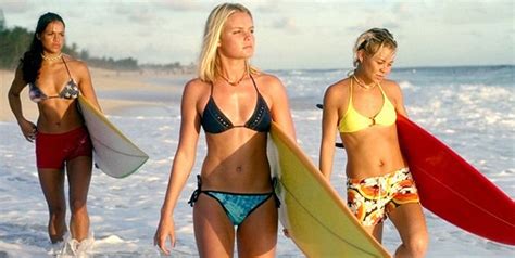 Crítica película En el filo de las olas | Surfer girl, Surfer girl ...