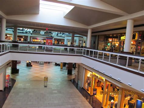 Trip to the Mall: White Oaks Mall- (Springfield, IL)