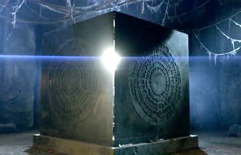 Hypnogoria: DOCTOR WHO 5.12/13 - The Pandorica Opens/The Big Bang