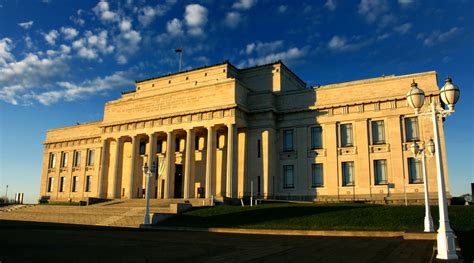 Auckland Museum - Auckland Attractions | Heart oft the City