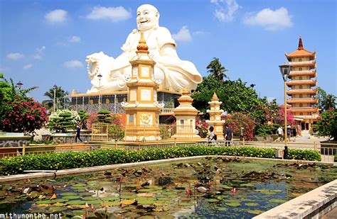 Vietnam: Vinh Trang Pagoda, Mỹ Tho