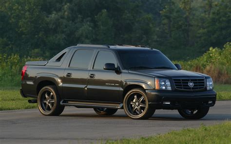 Cadillac Escalade EXT - Information and photos - MOMENTcar