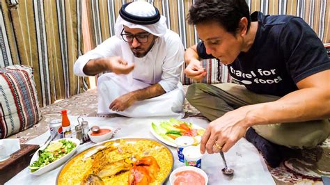 The Ultimate DUBAI FOOD TOUR - Street Food and Emirati Cuisine in Dubai ...