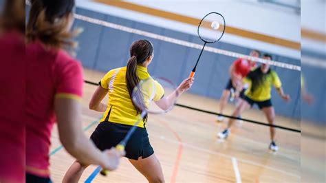 5 Reasons to Give Badminton a Try This Summer