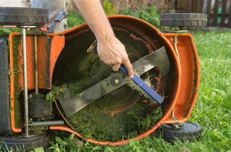 How to Sharpen Lawn Mower Blades?