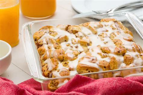 Best Cinnamon Roll Casserole - How to Make Cinnamon Roll Casserole