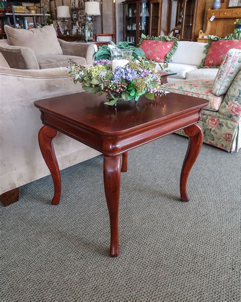 Cherry End Table | New England Home Furniture Consignment