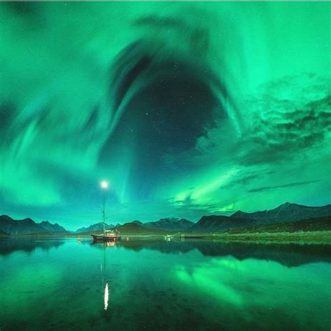 Northern Lights in Greenland | Northern lights, Places to see ...