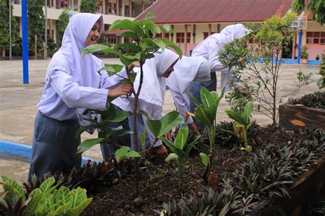 Program Sekolah Adiwiyata - SMA Negeri 1 Sungai Penuh