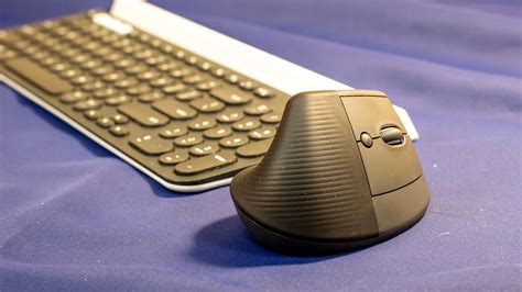 Logitech Lift Mouse Review: Great Ergonomics You Can Afford