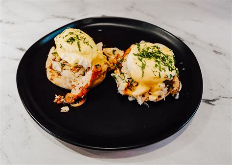 Mother's Day Crab Benedict with Dungeness Crab – Wild For Salmon