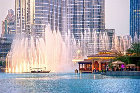 Dubai Fountain, Dubai - RueBaRue