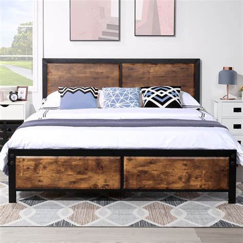 VECELO Queen Size Metal Platform Bed Frame with Vintage Wooden ...