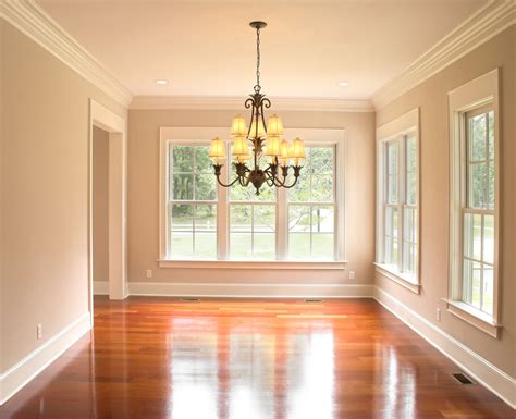 5 Thoughtful Crown Molding Ideas for Any Room