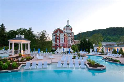 Things to do in Hot Springs, Virginia | Top Villas (2022)