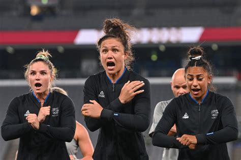 New Zealand's Women's Rugby Team Celebrated Their Gold Medal Win With ...