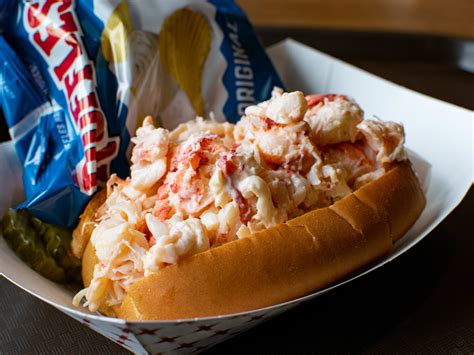 The 14 Best Lobster Rolls In Maine - Portland, ME - The Infatuation