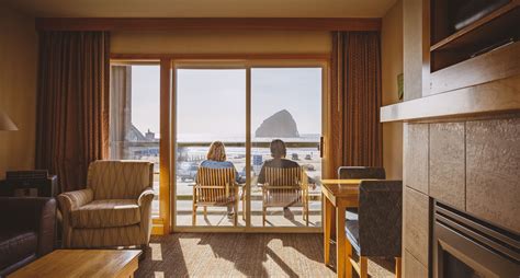 Ocean View Hotel Rooms & Suites in Pacific City Oregon