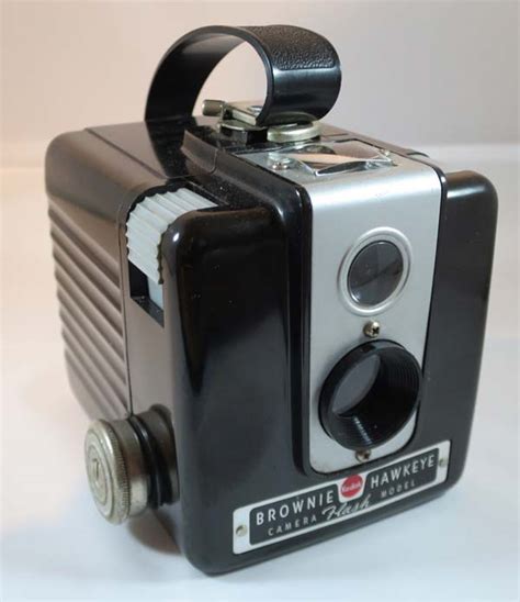 Brownie Hawkeye Flash | Art Deco Cameras