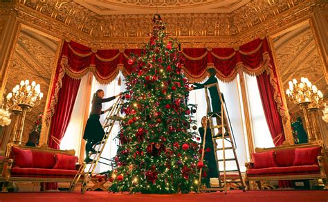 Những ý tưởng độc đáo cho queen elizabeth christmas decoration tại lễ ...