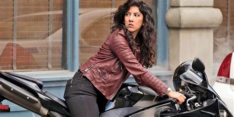 Brooklyn Nine-Nine: Why Stephanie Beatriz Thought She’d Be Fired Early