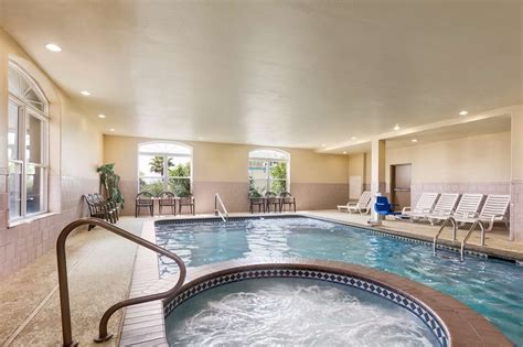 Book Country Inn & Suites by Radisson, Galveston Beach, TX in Galveston ...