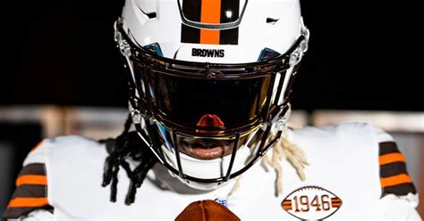 Cleveland Browns Release Awesome New Alternate White Helmets (VIDEO)