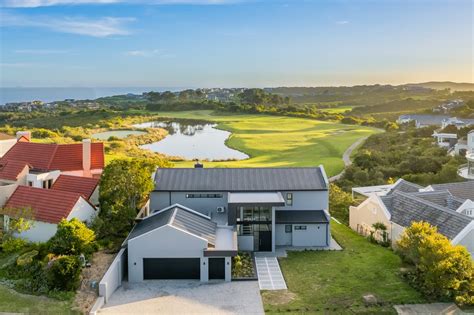 22 Dunnage Drive, Pezula Golf Estate, In Knysna, Western Cape, South ...