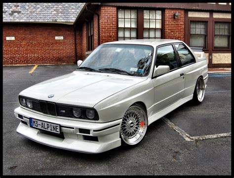 1987 BMW 325 (E30) Convertible Restoration – My Build Garage