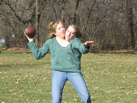 What Famous Conjoined Twins Abby And Brittany Hensel Are Doing Today ...