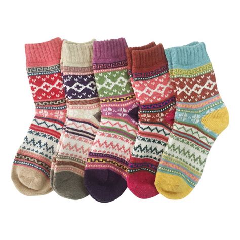 5 Pairs Women Warm Wool Thick Winter Socks Nordic Stripe Style Novelty ...