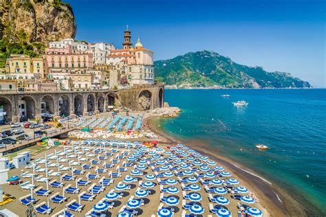 Amalfi - wybrzeże Amalfi, co zobaczyć, jak dojechać, plaże i tanie noclegi