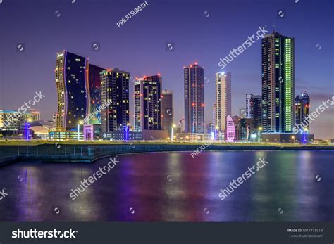 5,290 Bahrain Skyline Images, Stock Photos & Vectors | Shutterstock