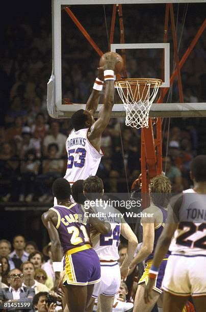 Darryl Dawkins Dunks Photos and Premium High Res Pictures - Getty Images