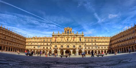 Traveler Guide: Salamanca’s Plaza Mayor