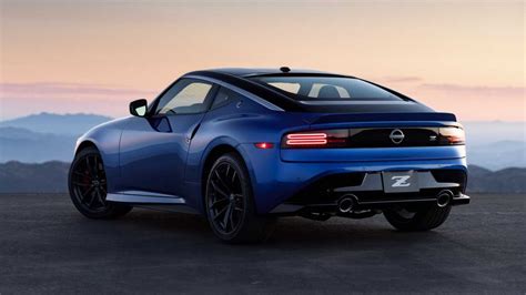 2023 Nissan Z Revealed: Twin-turbo V6, 400 bhp, and a manual