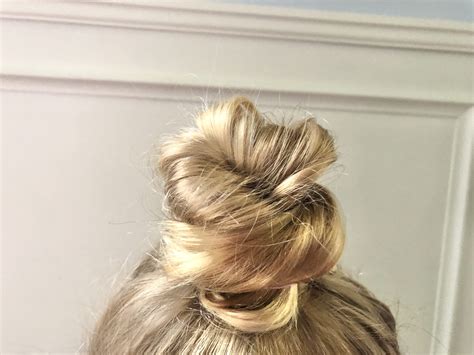 5 Easy Bun Hairstyles for Girls - Stylish Life for Moms