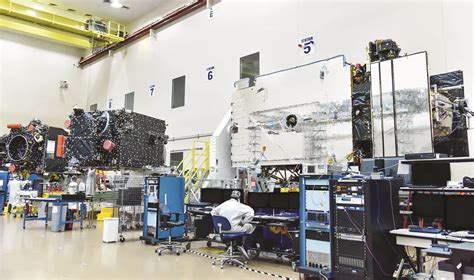 Maxar’s satellite business looks to gain foothold in defense market