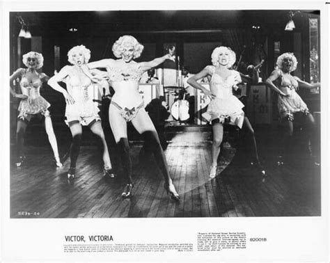 Victor Victoria 1982 original 8x10 photo Lesley Anne Warren dance ...