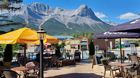 Very BEST Restaurants in Canmore, Alberta: Where to Eat - Jenn Explores