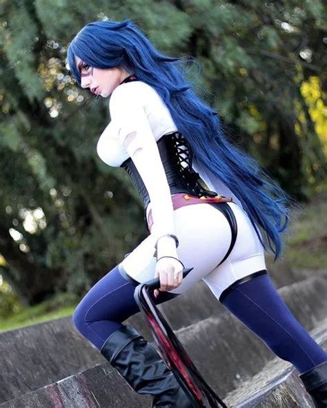 My Hero Academia: 10 Midnight Cosplay You Need To See