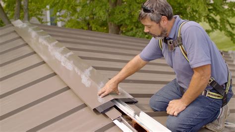 How to Install a Vented Ridge Detail on a Standing Seam Metal Roof ...