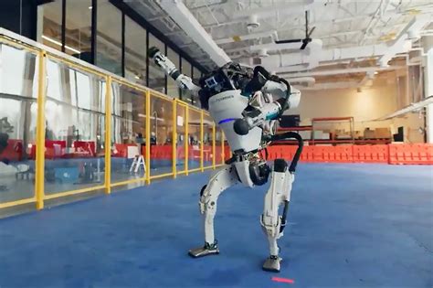 "Creepy" Video of Robots Dancing Causes Internet Frenzy -- And Even ...