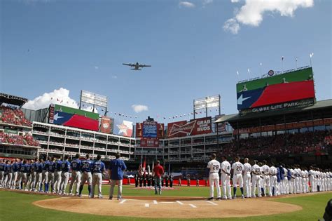 Texas Rangers to Get New Retractable Roof Ballpark