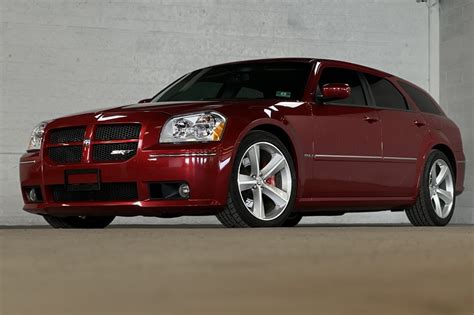 14k-Mile 2006 Dodge Magnum SRT8 for sale on BaT Auctions - closed on ...