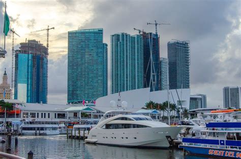 Miami Boat Tours | Book Boat Tours in Miami @ 20% OFF